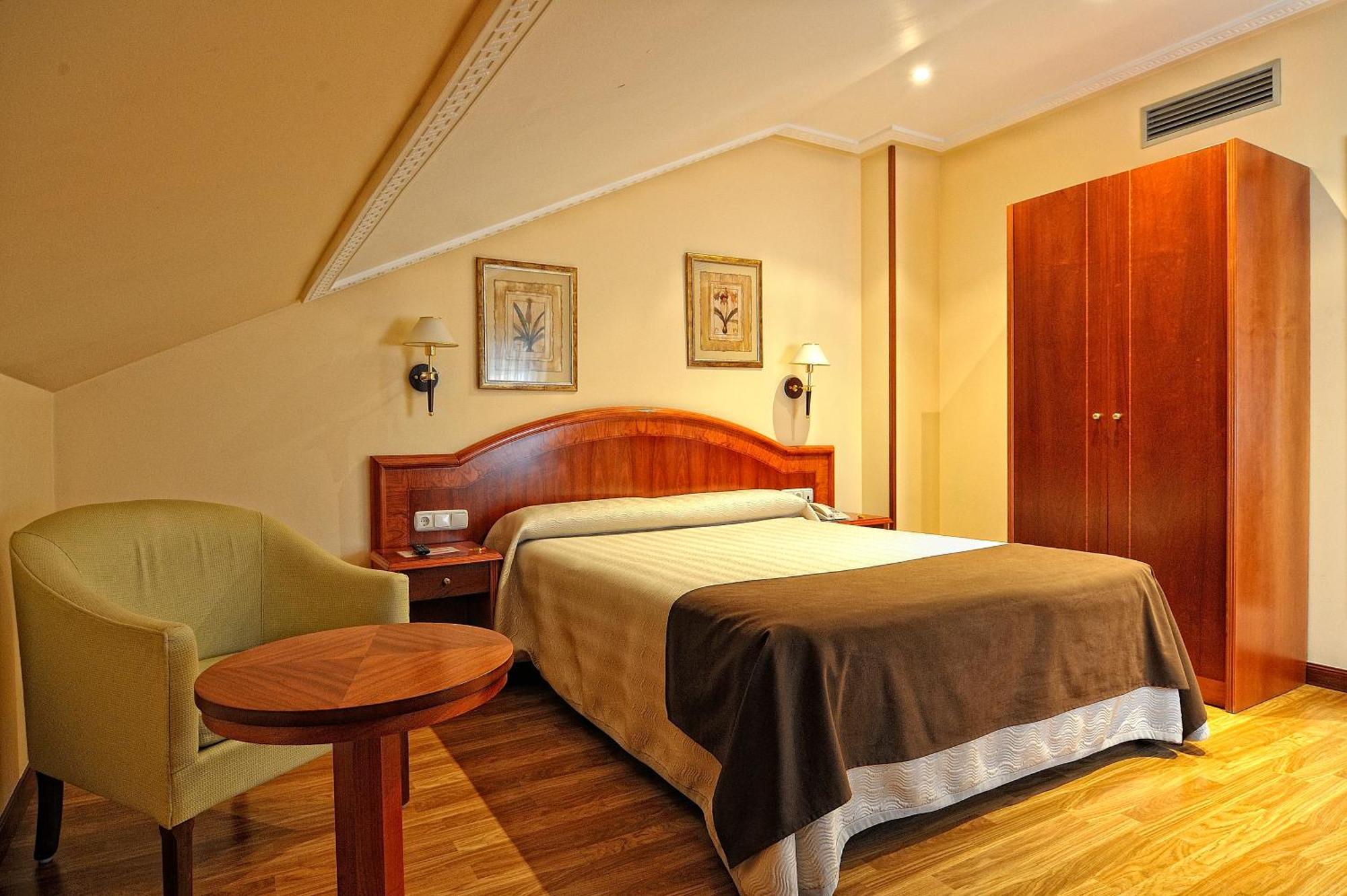 Hotel Alisi Aranda de Duero Exteriér fotografie