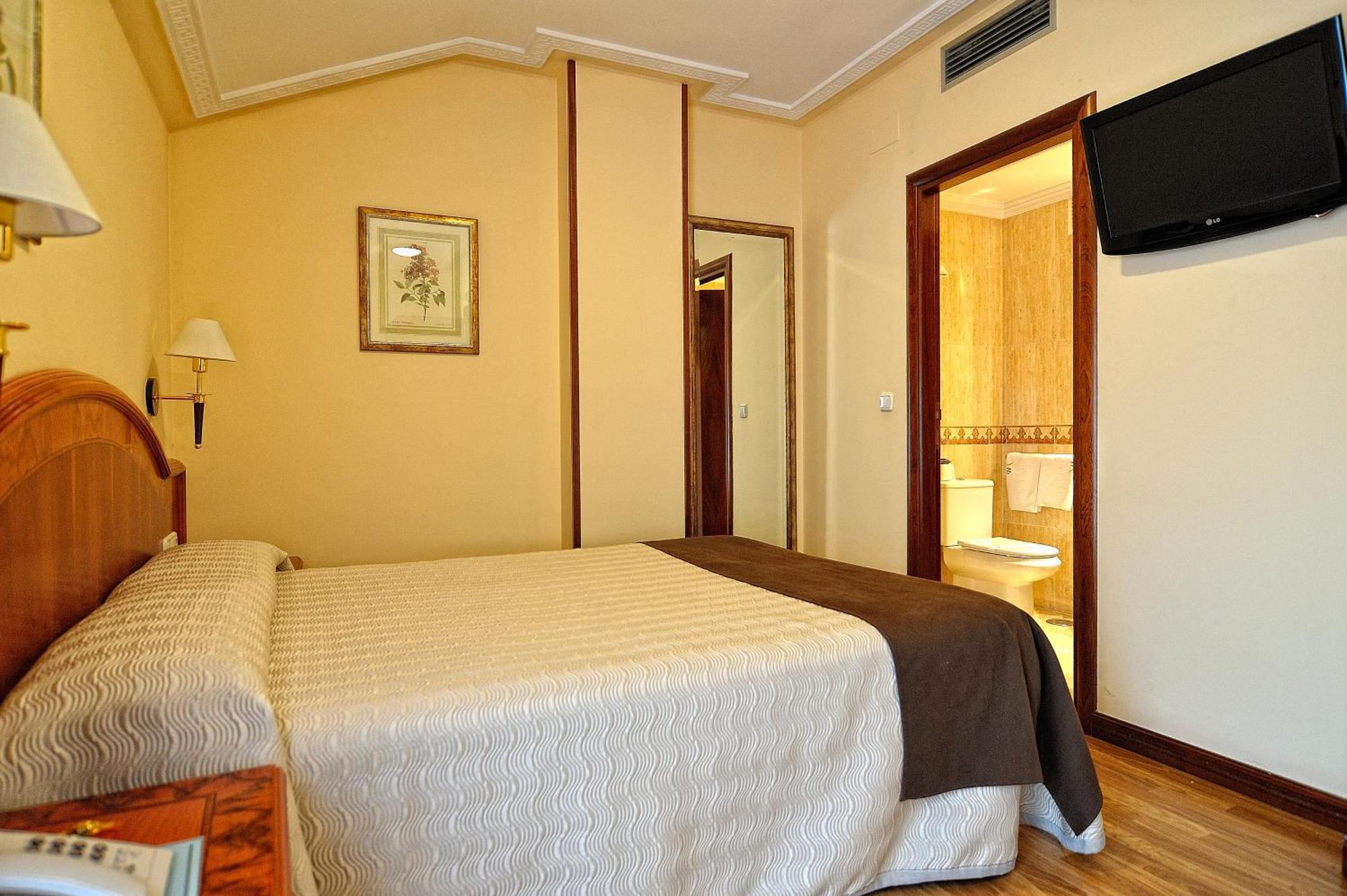 Hotel Alisi Aranda de Duero Exteriér fotografie