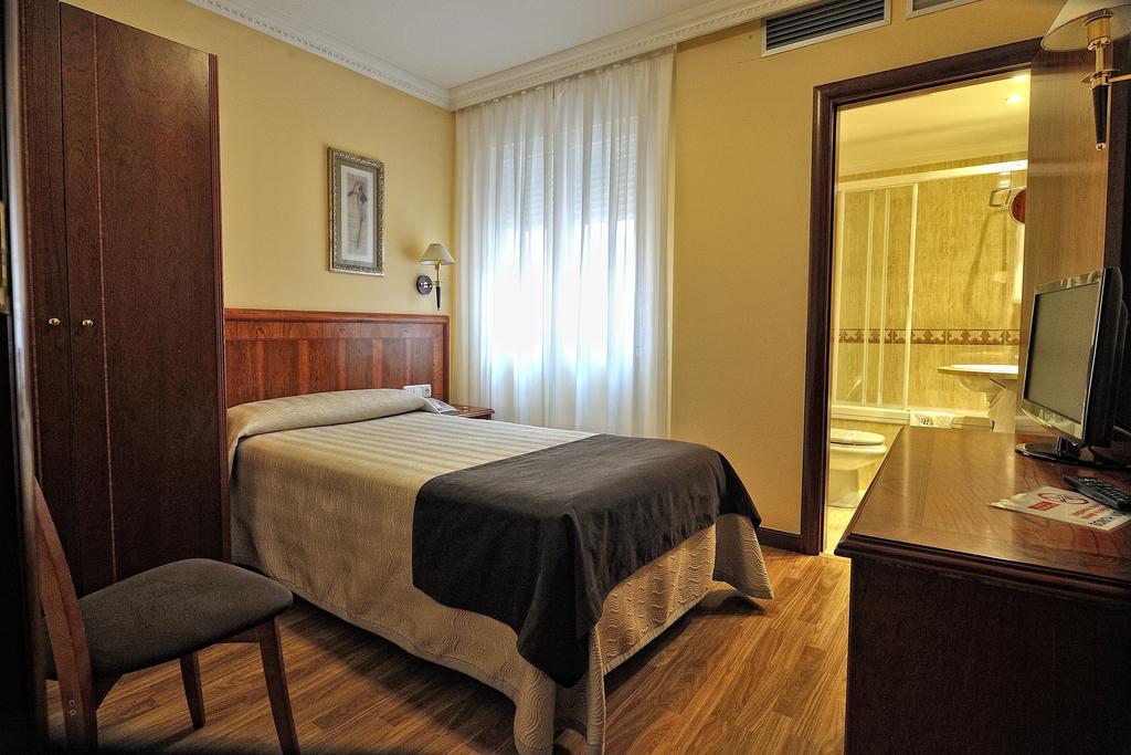 Hotel Alisi Aranda de Duero Exteriér fotografie